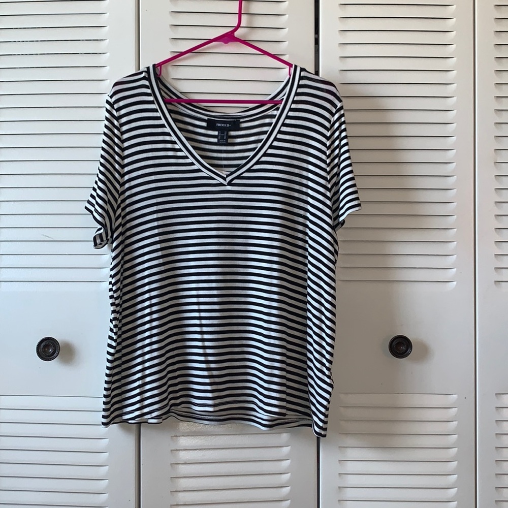 Forever 21 Stripped T-shirt